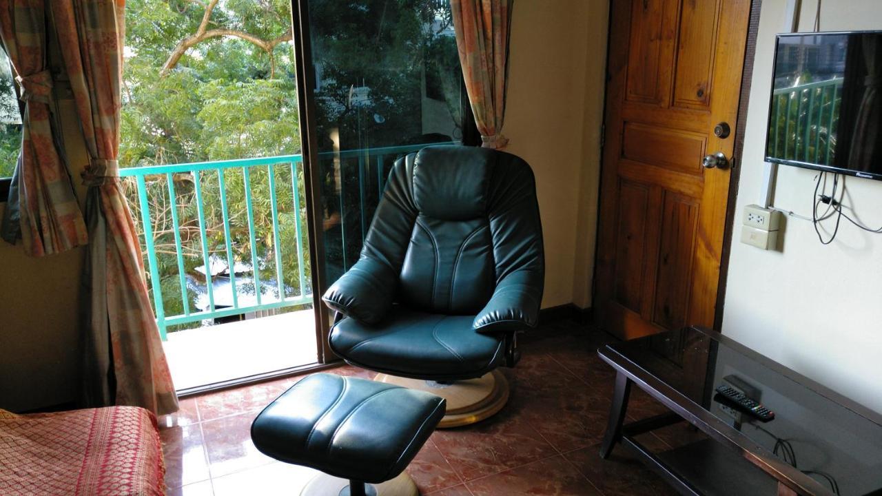 Guestpat Casabella Hotel Pattaya Luaran gambar